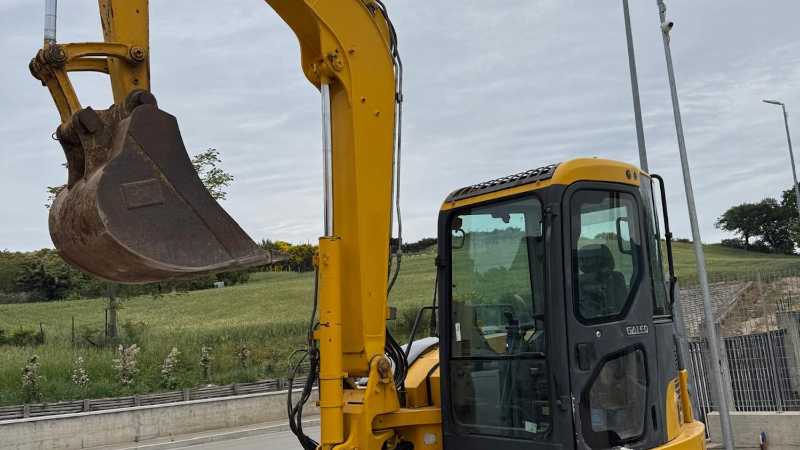 OmecoHub - KOMATSU PC88MR-6